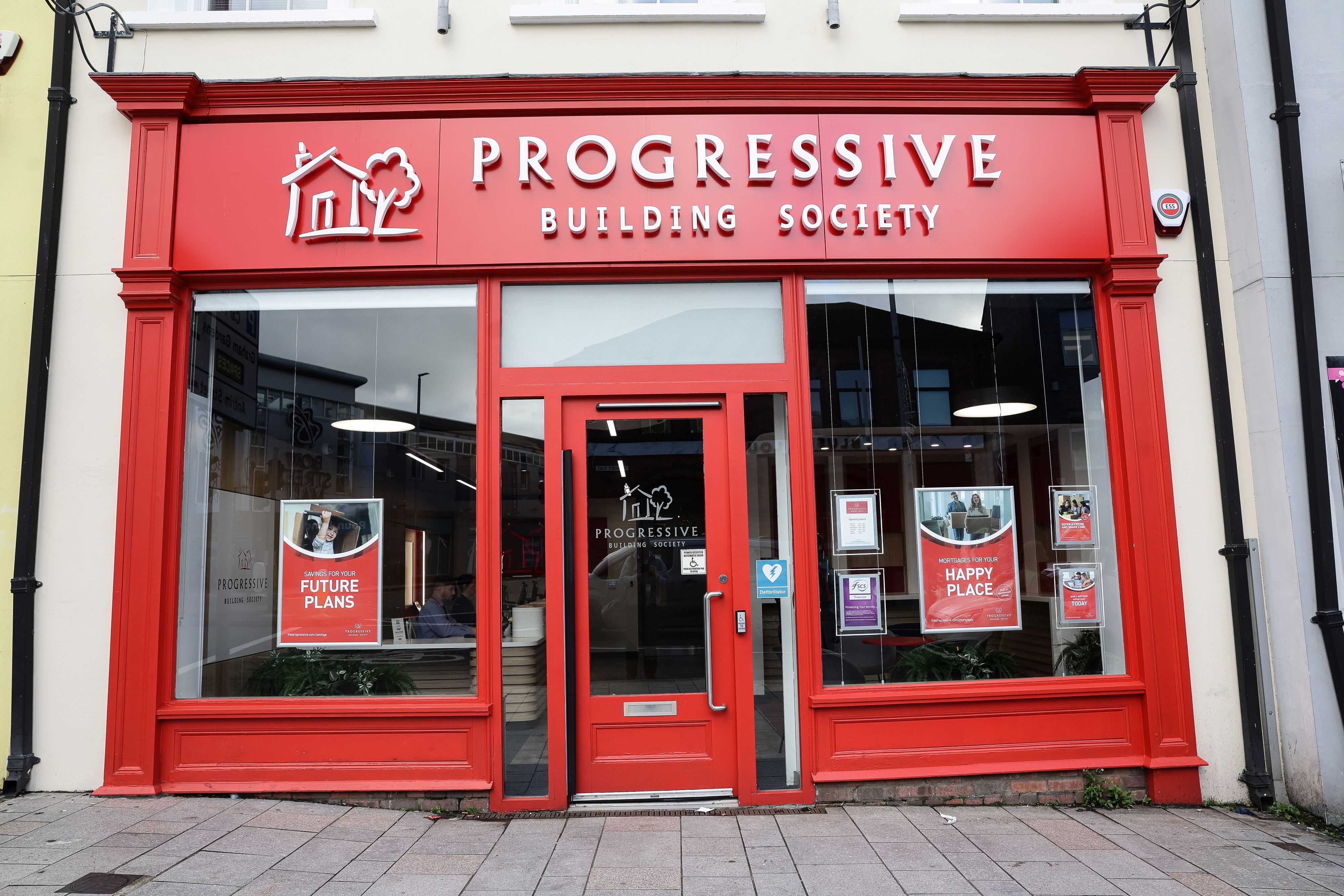 Lisburn 003 Front Nov 25